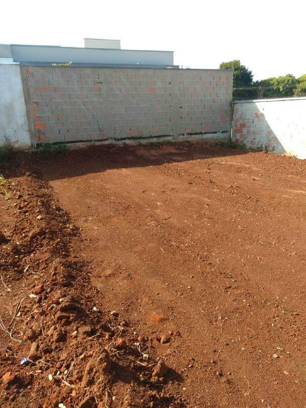 Terreno à venda no Vila dos Ipês: 