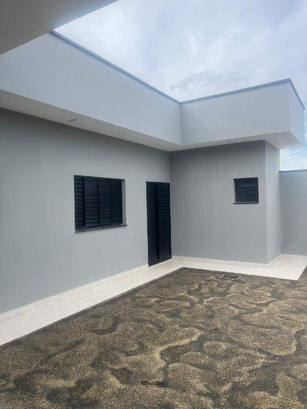 Casa à venda no Avecuia: 