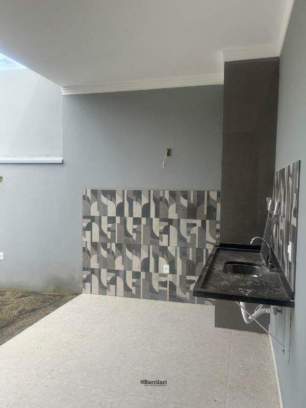 Casa à venda no Avecuia: 