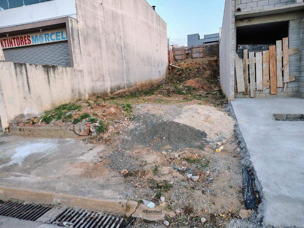 Terreno à venda no Residencial Faculdade: 