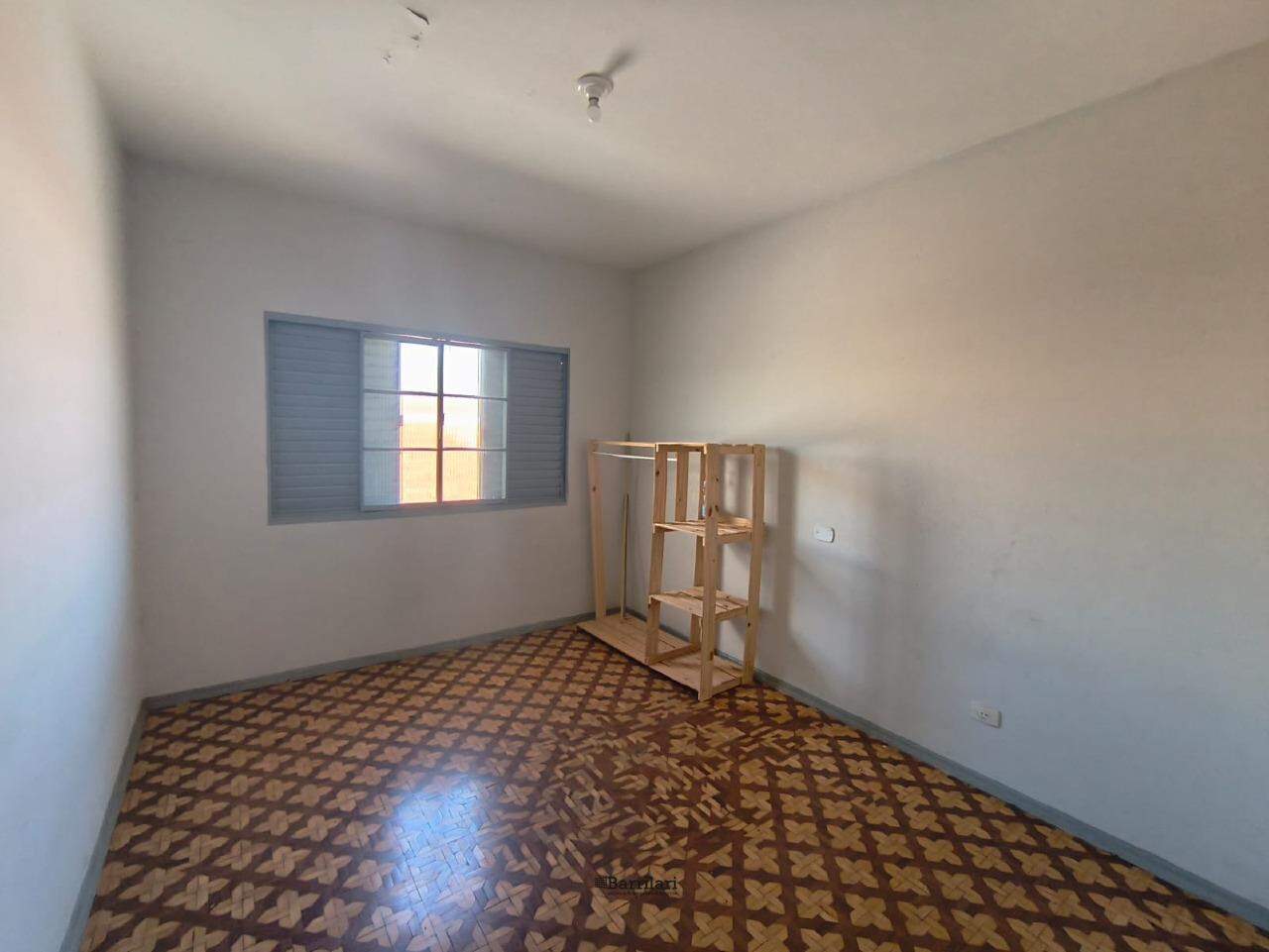 Casa comercial à venda no Centro: 