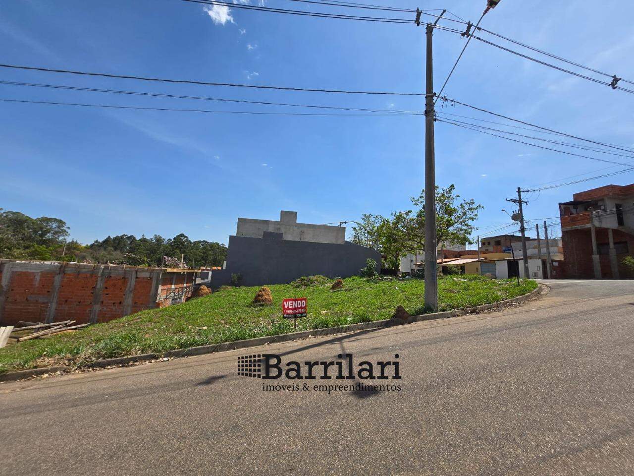 Terreno à venda no Residencial Água Branca: 