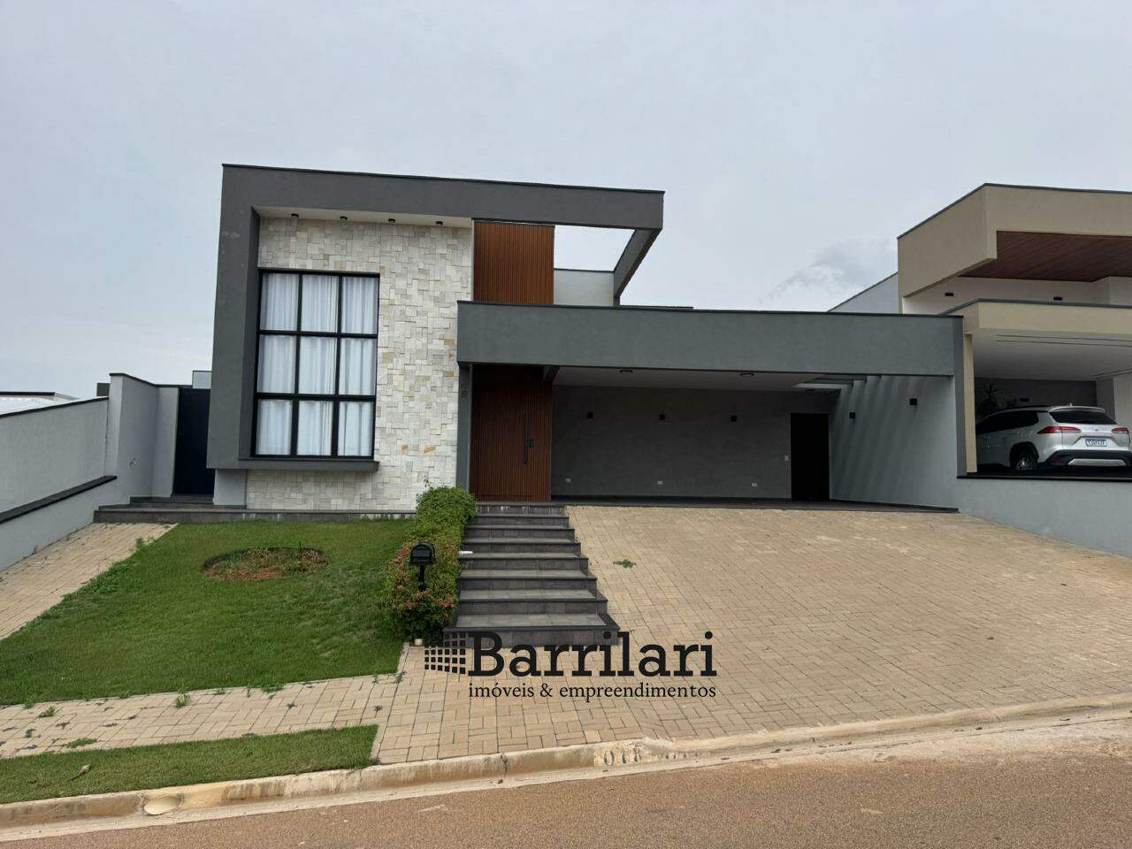 Casa em condomínio à venda no Portal das Estrelas III: 