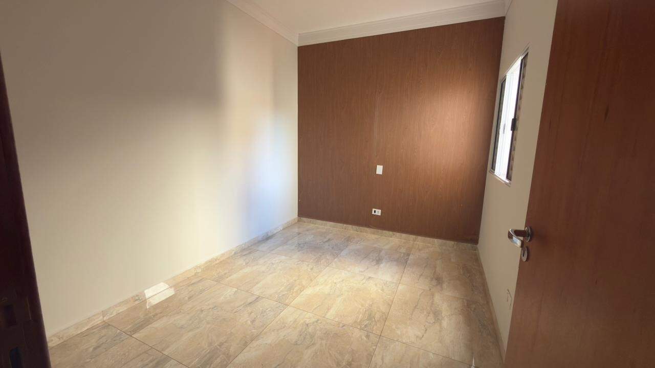 Casa à venda no Portal Ville Azaléa: 