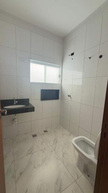 Casa à venda no Portal Ville Azaléa: 