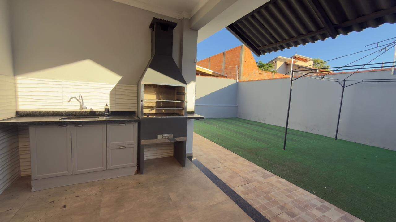 Casa à venda no Portal Ville Azaléa: 