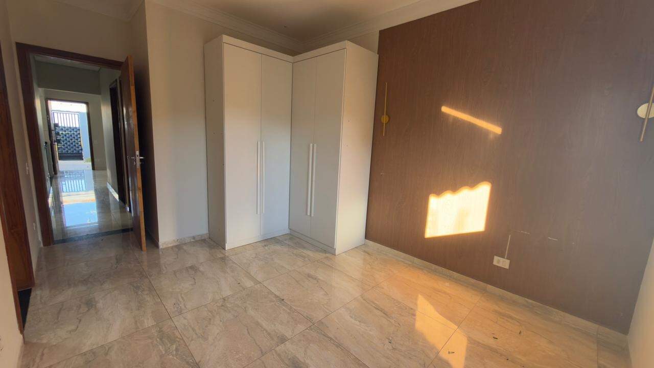 Casa à venda no Portal Ville Azaléa: 