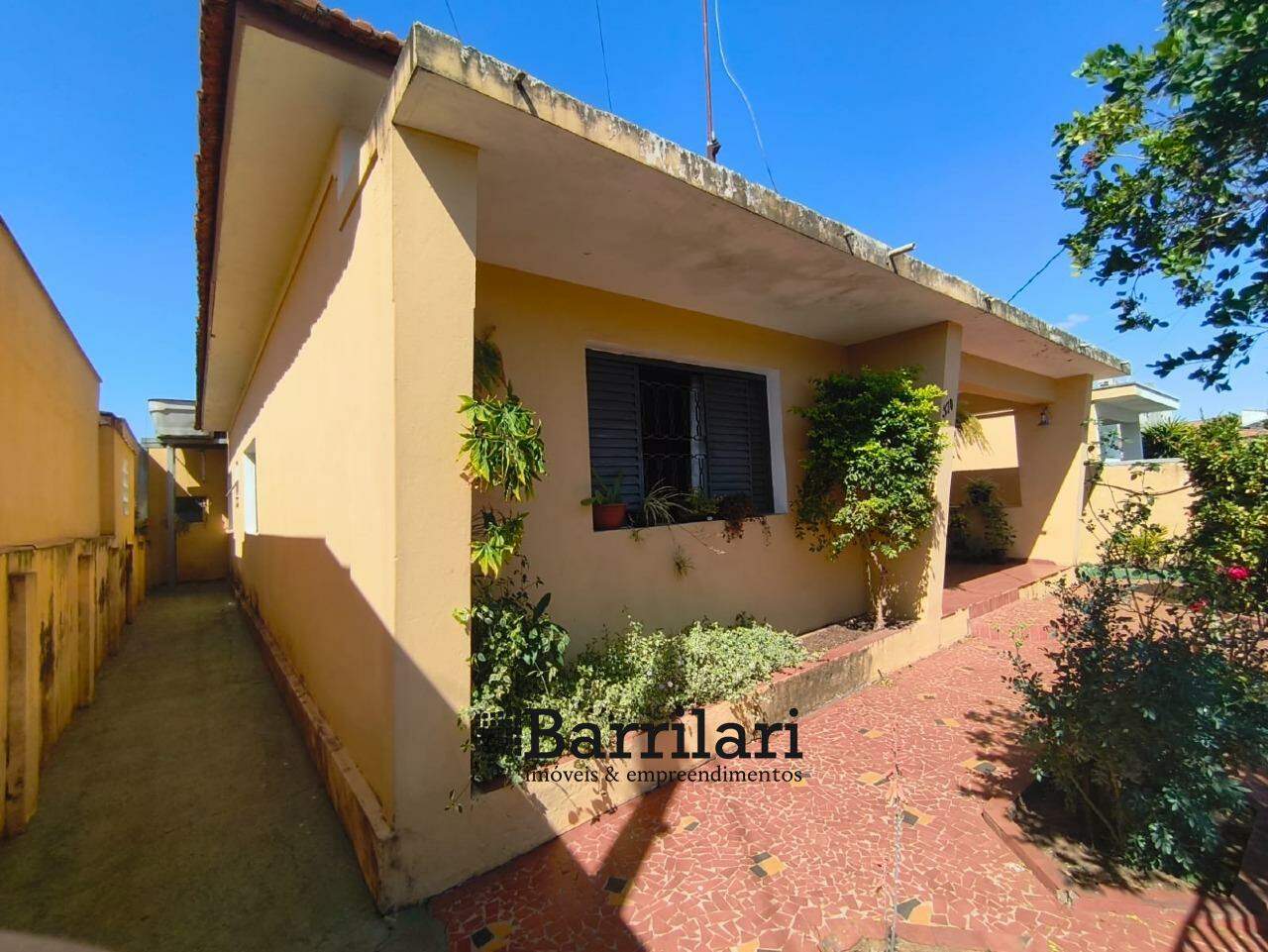 Casa à venda no Centro: 