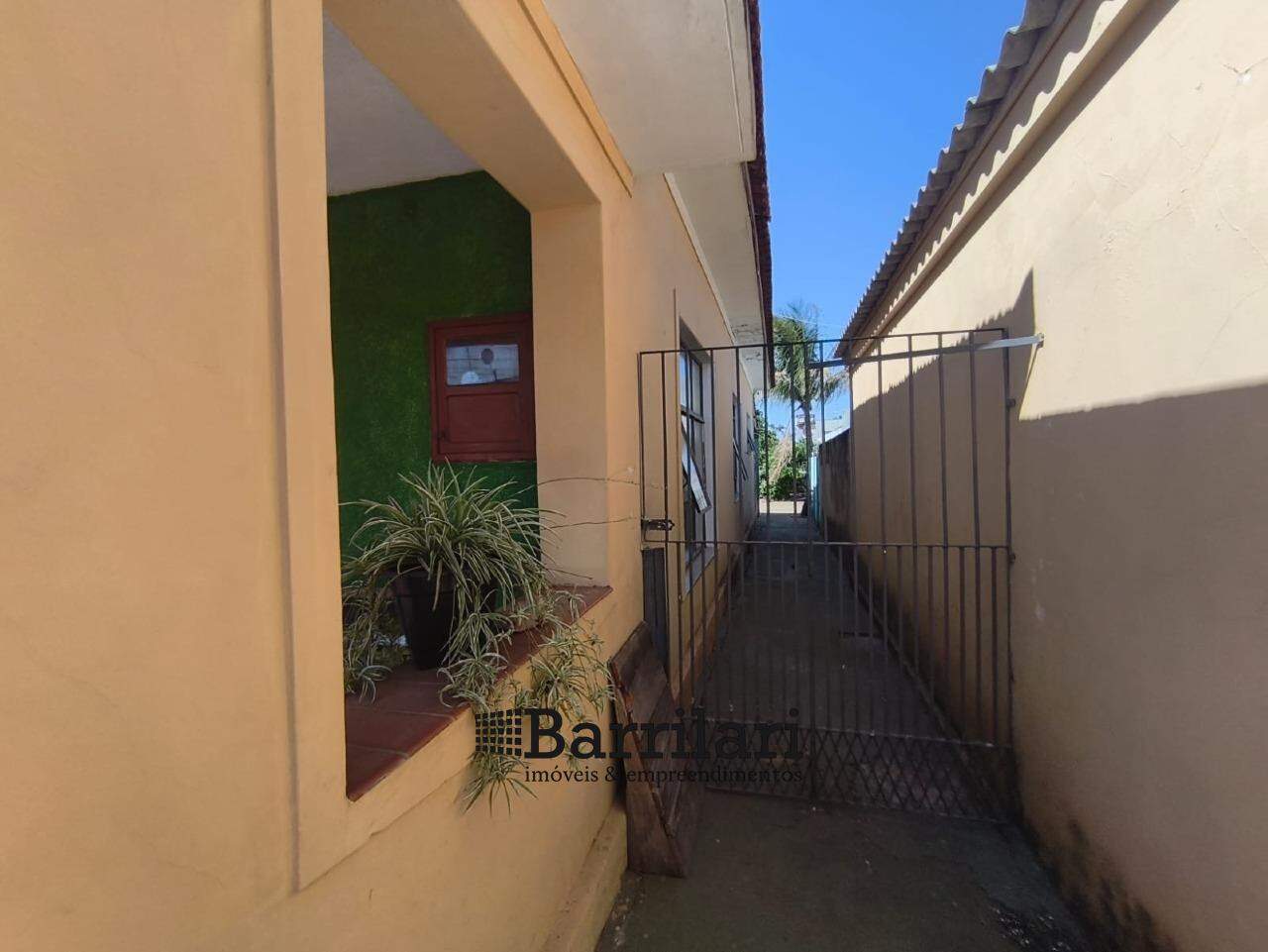 Casa à venda no Centro: 