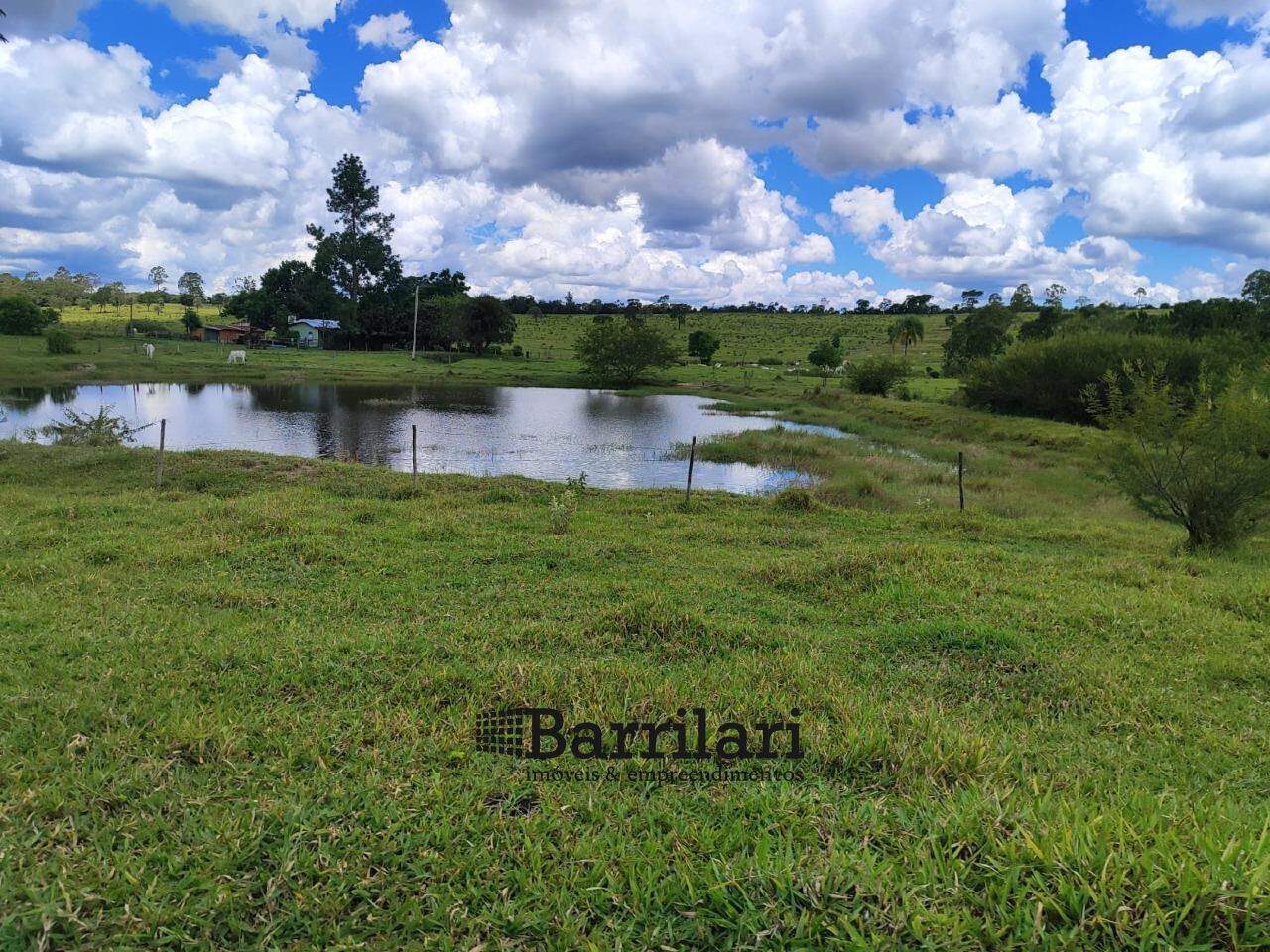 Fazenda à venda no Area Rural de Botucatu: 