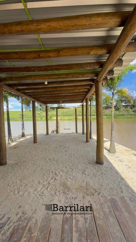 Fazenda à venda no Jardim Seckler: 