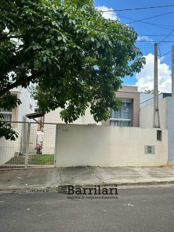 Casa à venda no Residencial Água Branca: 