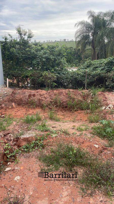Terreno à venda no Tropicália Garden: 