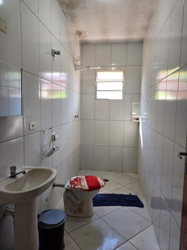 Casa à venda no Residencial Água Branca: 