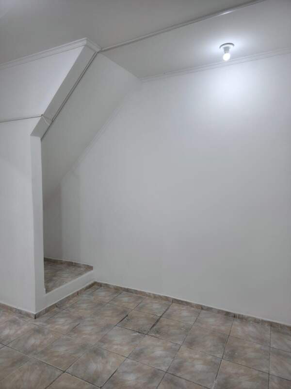Ponto para aluguel no Centro: 