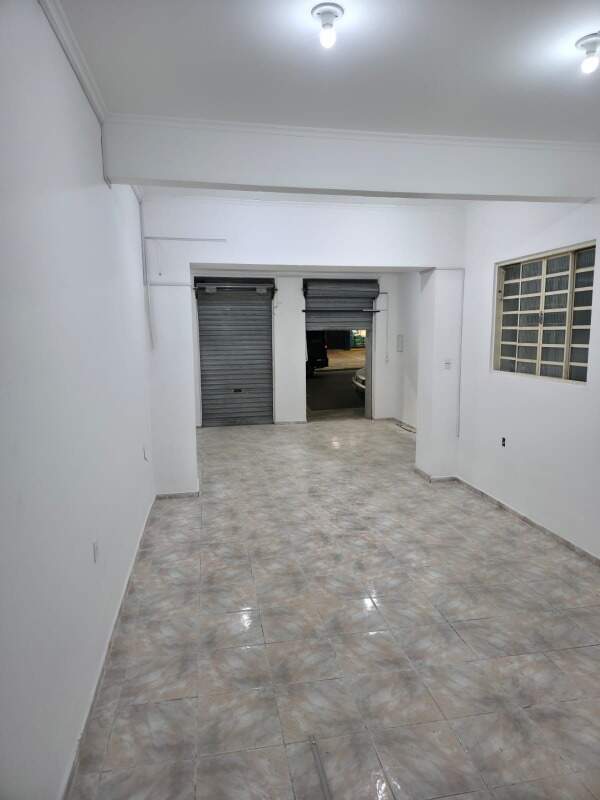 Ponto para aluguel no Centro: 
