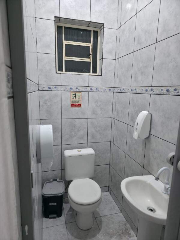 Ponto para aluguel no Centro: 