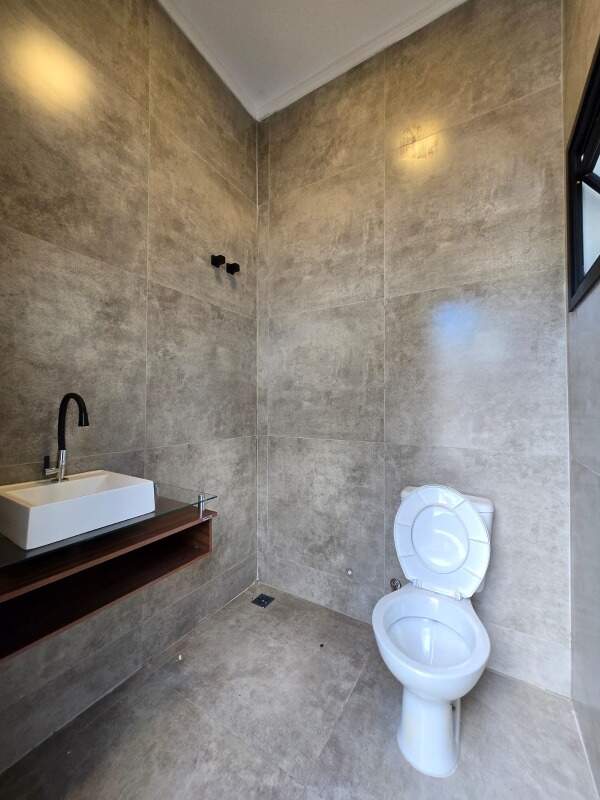 Casa em condomínio para aluguel no Tropicália Garden: 