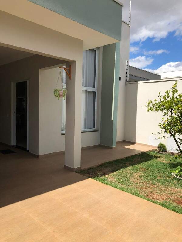 Casa à venda no Recanto das Primaveras II: 