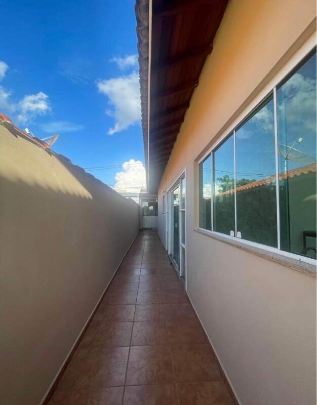 Casa em condomínio à venda no Portal dos Pássaros I: 