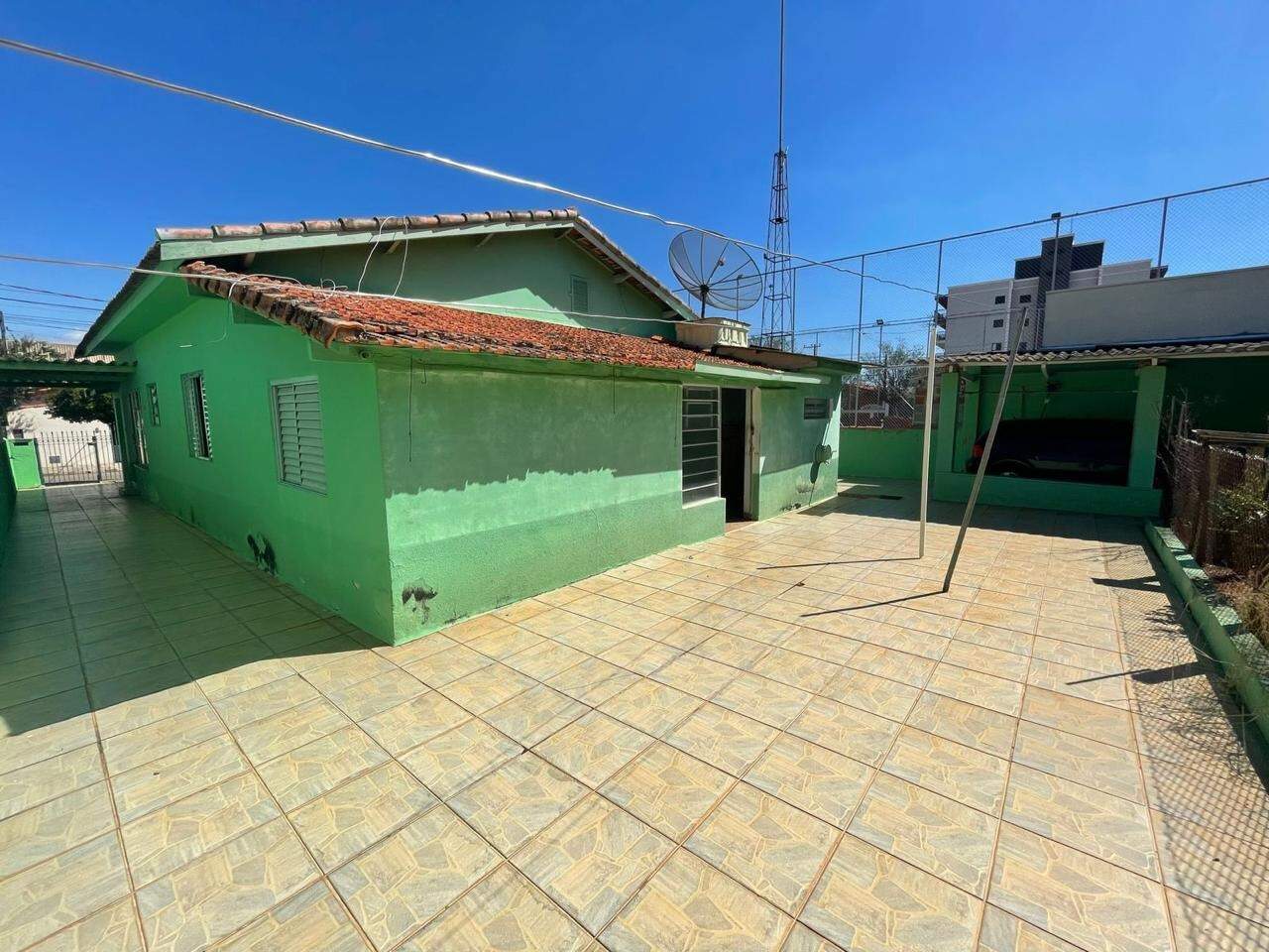 Casa à venda no Jardim Hermínia: 
