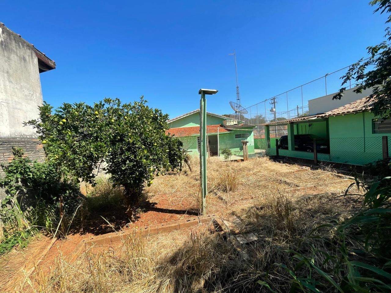 Casa à venda no Jardim Hermínia: 