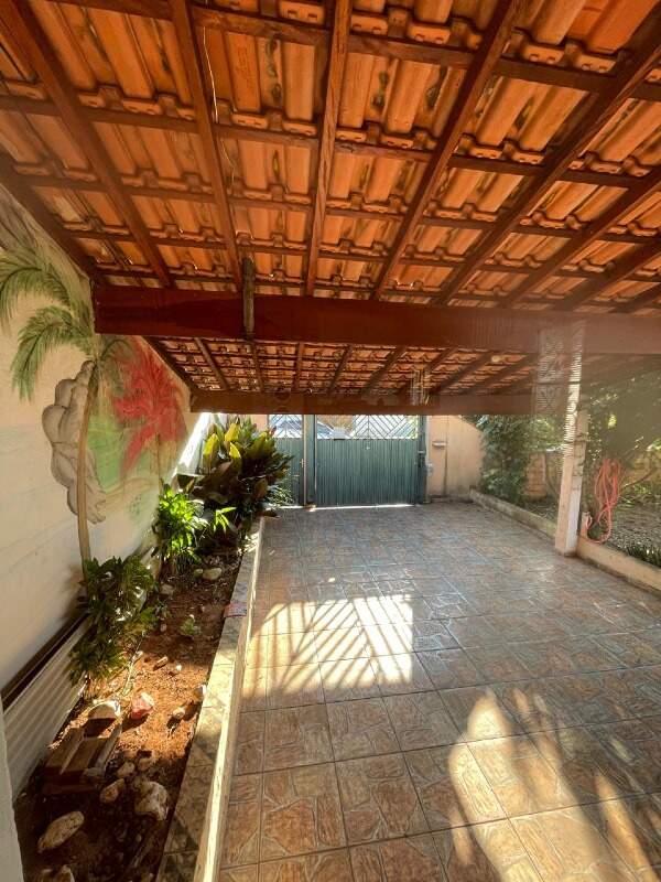 Casa à venda no Jardim Planetário: 