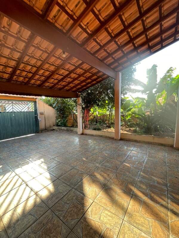 Casa à venda no Jardim Planetário: 