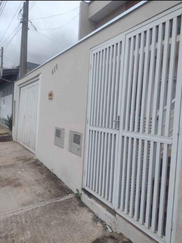 Casa à venda no Residencial Água Branca: 