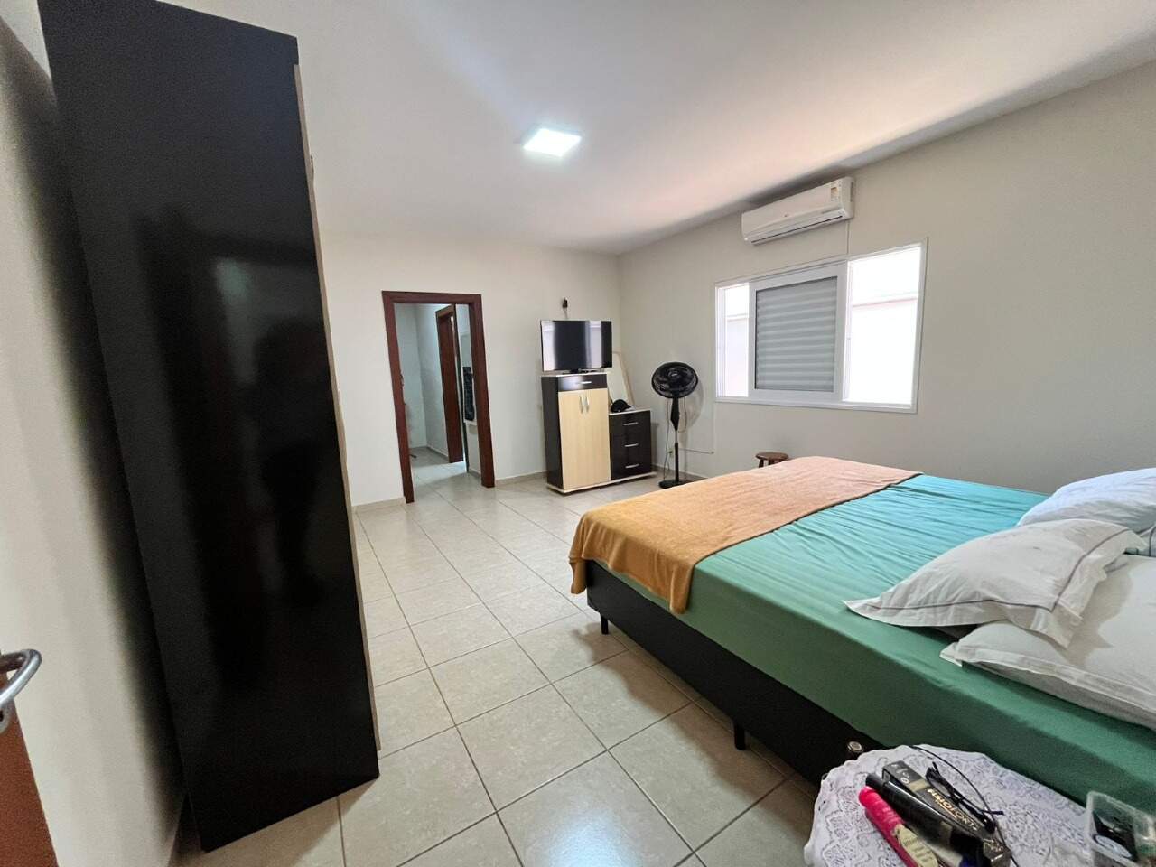 Casa em condomínio à venda no Flora Ville: 