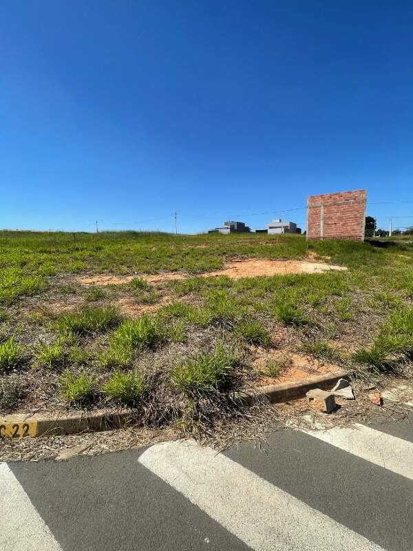 Terreno à venda no Residencial Real Esplanada: 