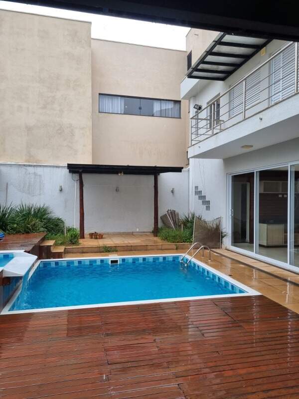 Casa comercial para aluguel no Portal dos Pássaros I: 