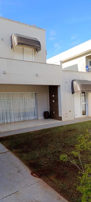 Casa em condomínio à venda no Flora Ville: 