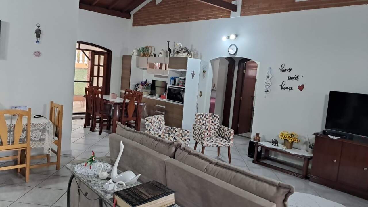 Casa em condomínio à venda no Nova Rheata: 