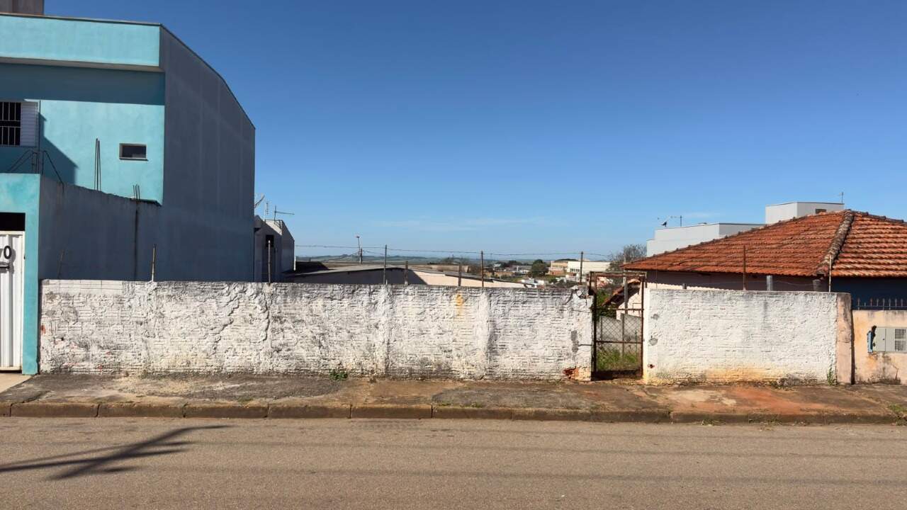 Terreno à venda no Vila Ferrielo: 