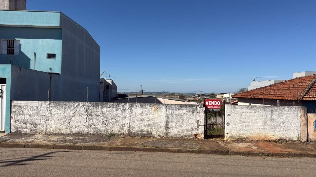 Terreno à venda no Vila Ferrielo: 