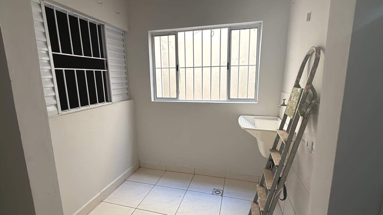 Apartamento para aluguel no Residencial Água Branca: 