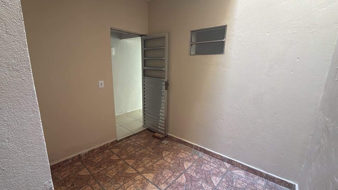 Apartamento para aluguel no Residencial Água Branca: 