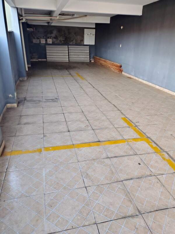 Prédio à venda no Jardim Santo Antônio: 