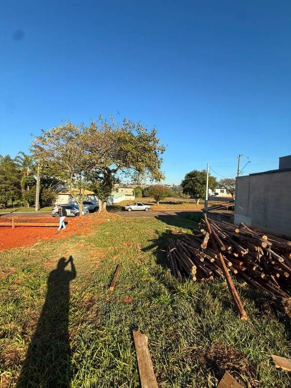 Terreno à venda no Residencial Haras Inga Mirim: 