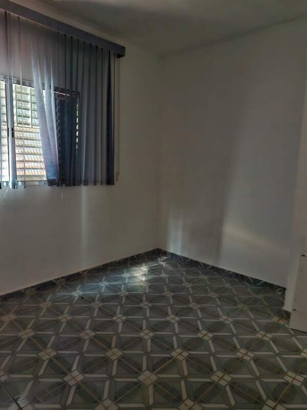 Casa para aluguel no Parque das Árvores: 