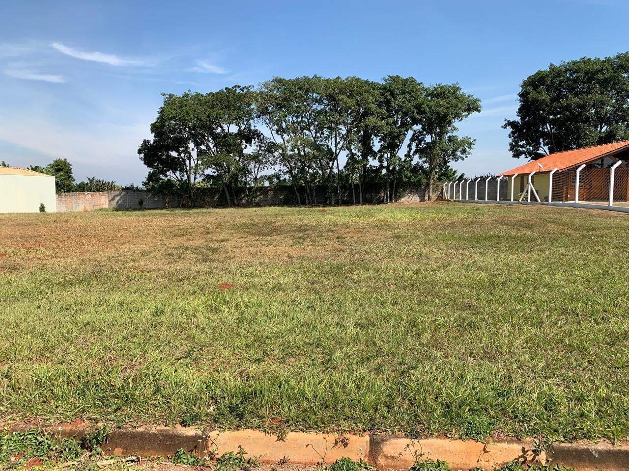Terreno à venda no Nova Rheata: 