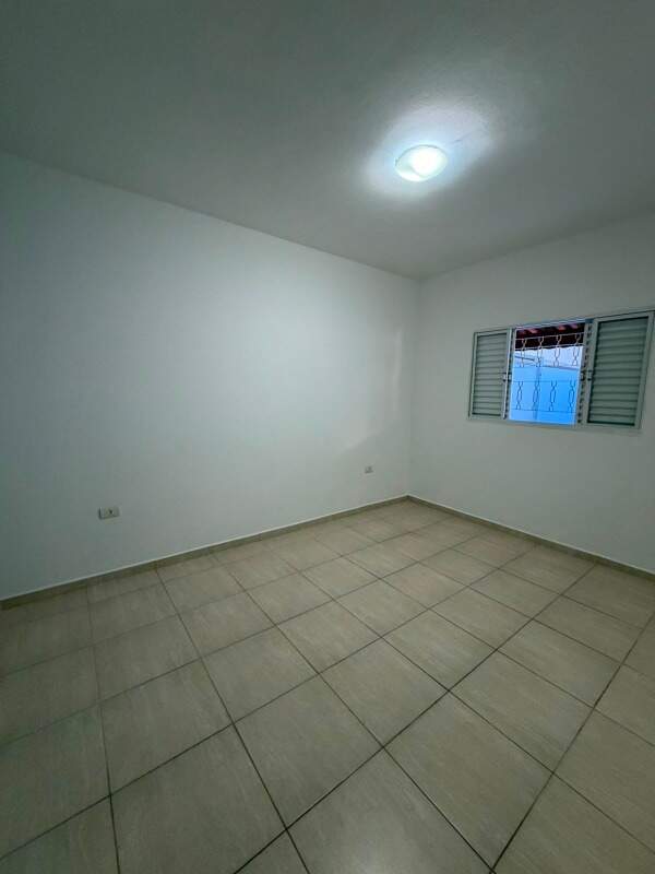 Edícula para aluguel no Residencial Vitória: 