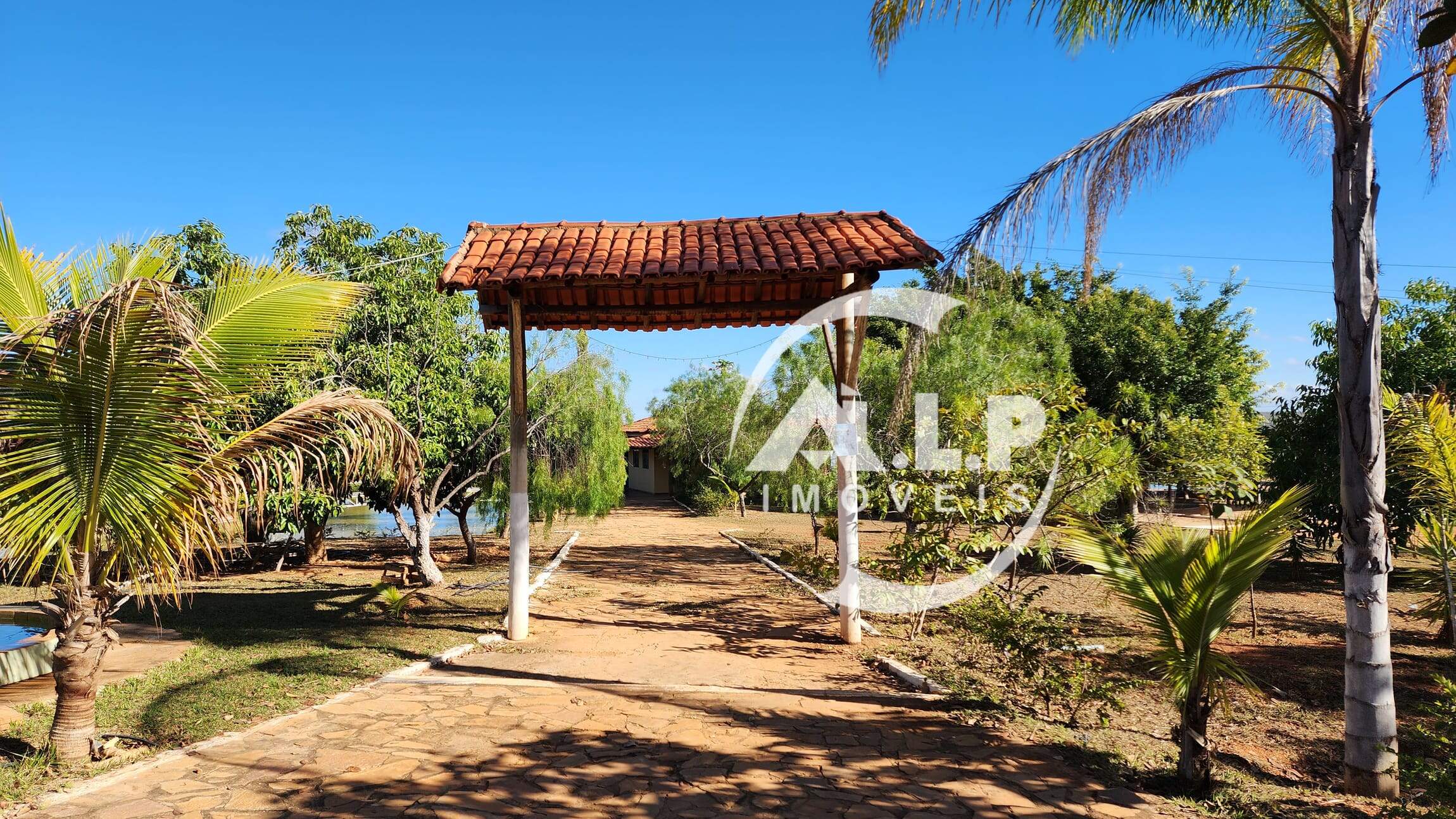 Terreno à venda no Zona Rural Taboquinha 1: 