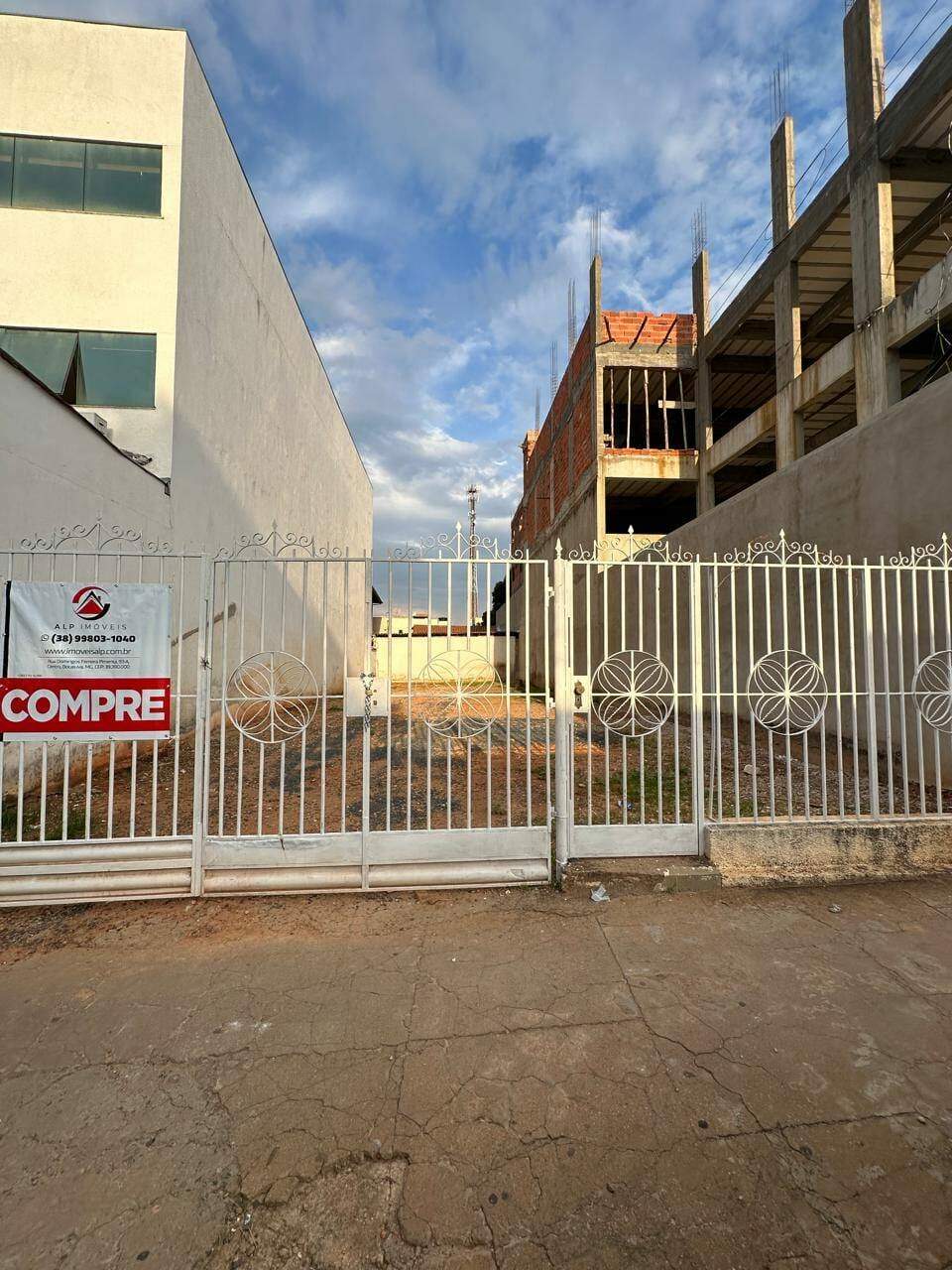 Terreno à venda no Centro: 