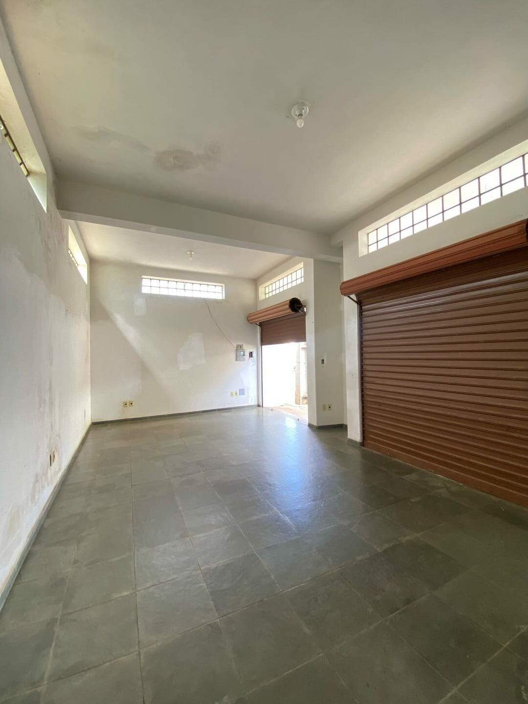 Ponto para aluguel no Centro: 