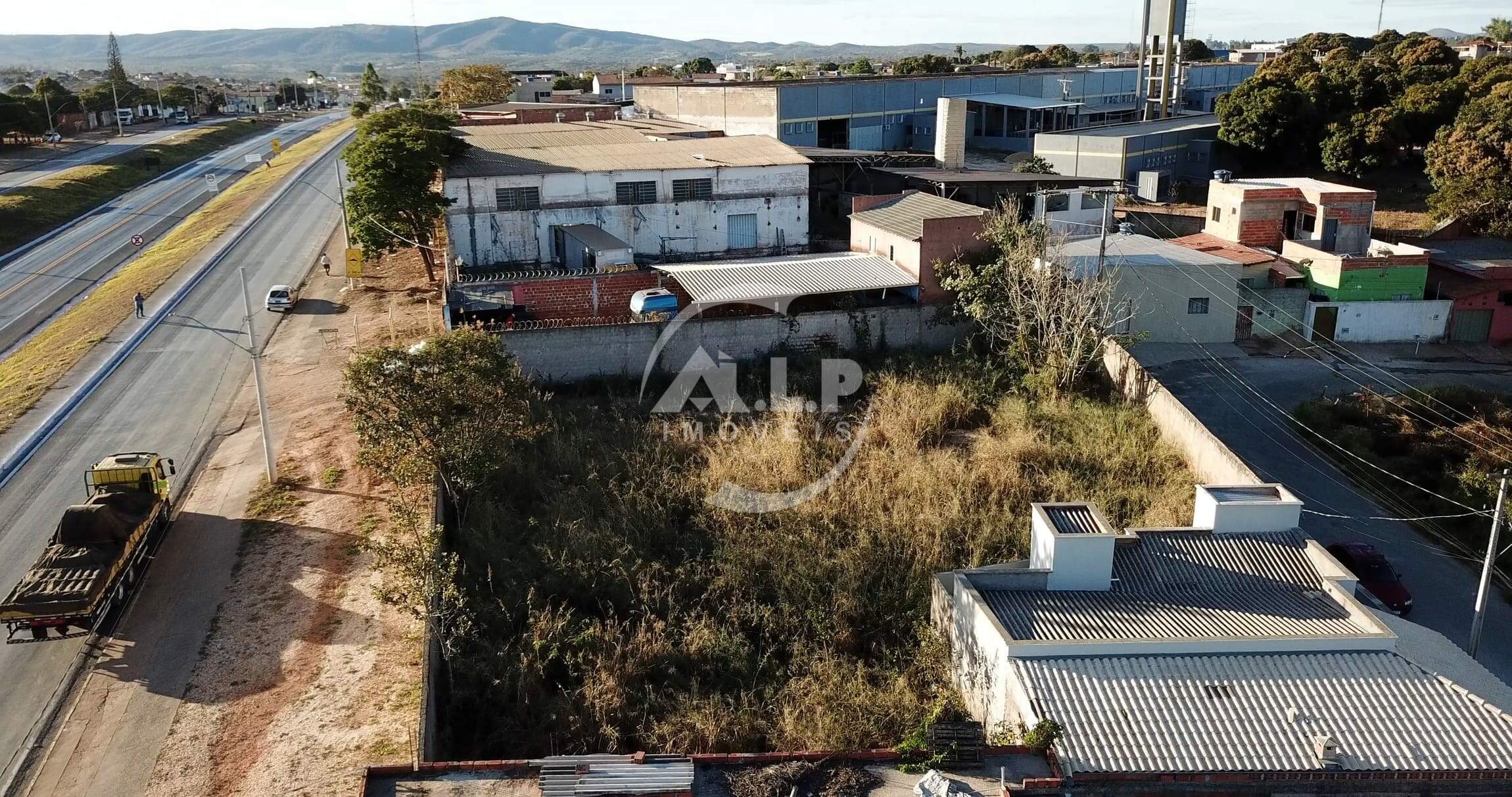 Terreno para aluguel no ESPLANADA: 