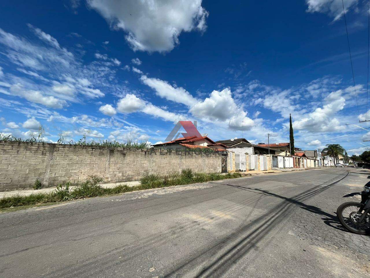 Lote à venda no Parque Jardim Soli: 