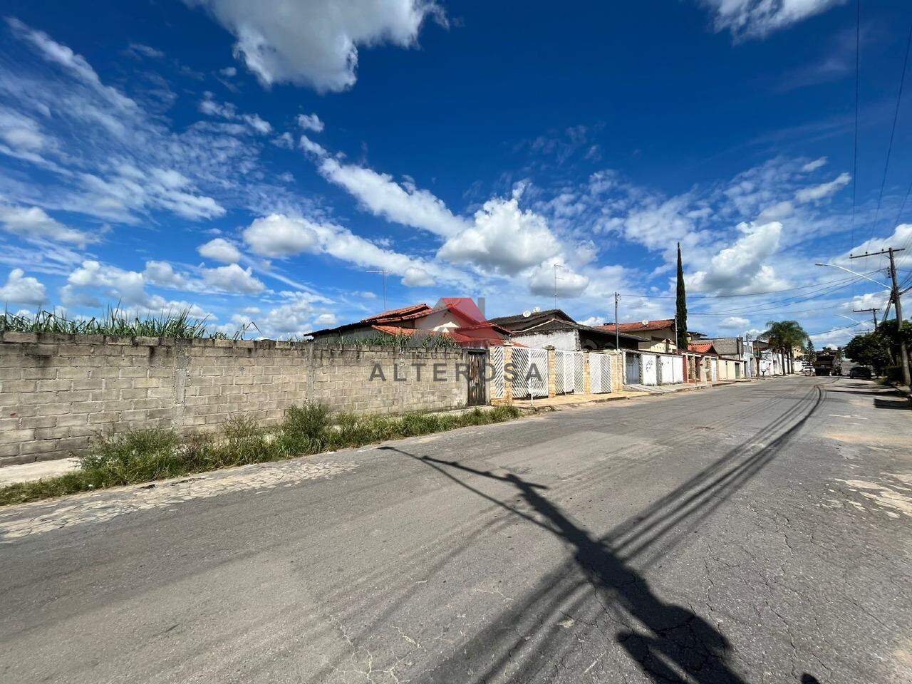 Lote à venda no Parque Jardim Soli: 