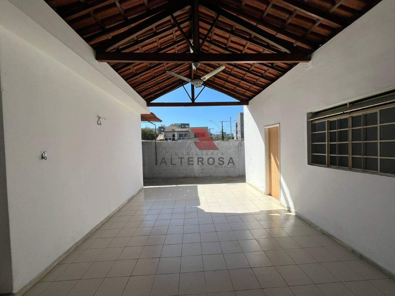 Casa residencial para aluguel no Centro: 